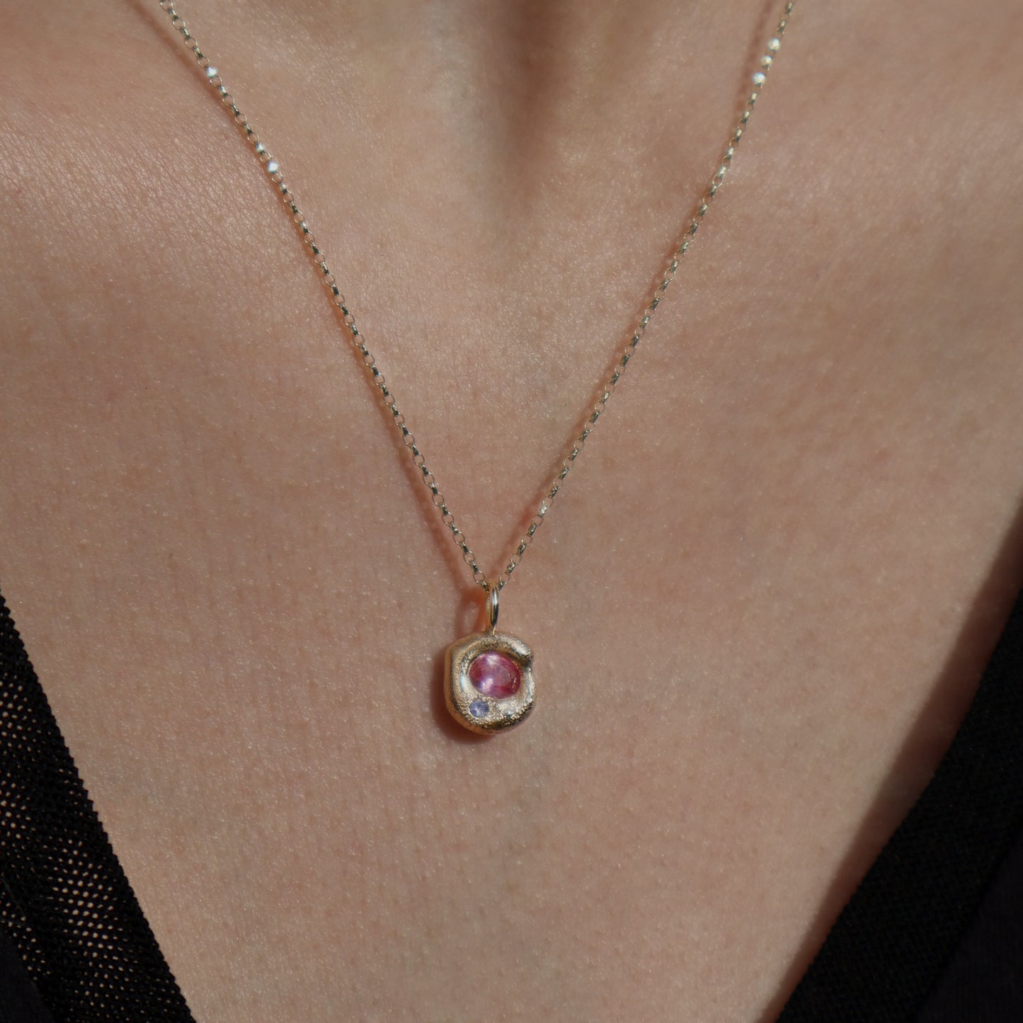 Molten Pendant - 9ct Gold - Oval Pink Sapphire with Tanzanite
