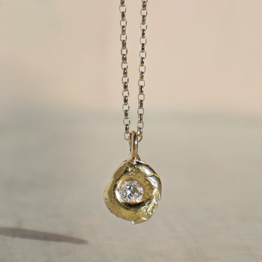 Molten Pendant  - 18ct Gold - Round Lab Grown Diamond