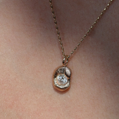 Molten Pendant  - 9ct Gold - 4.2mm Lab Diamond