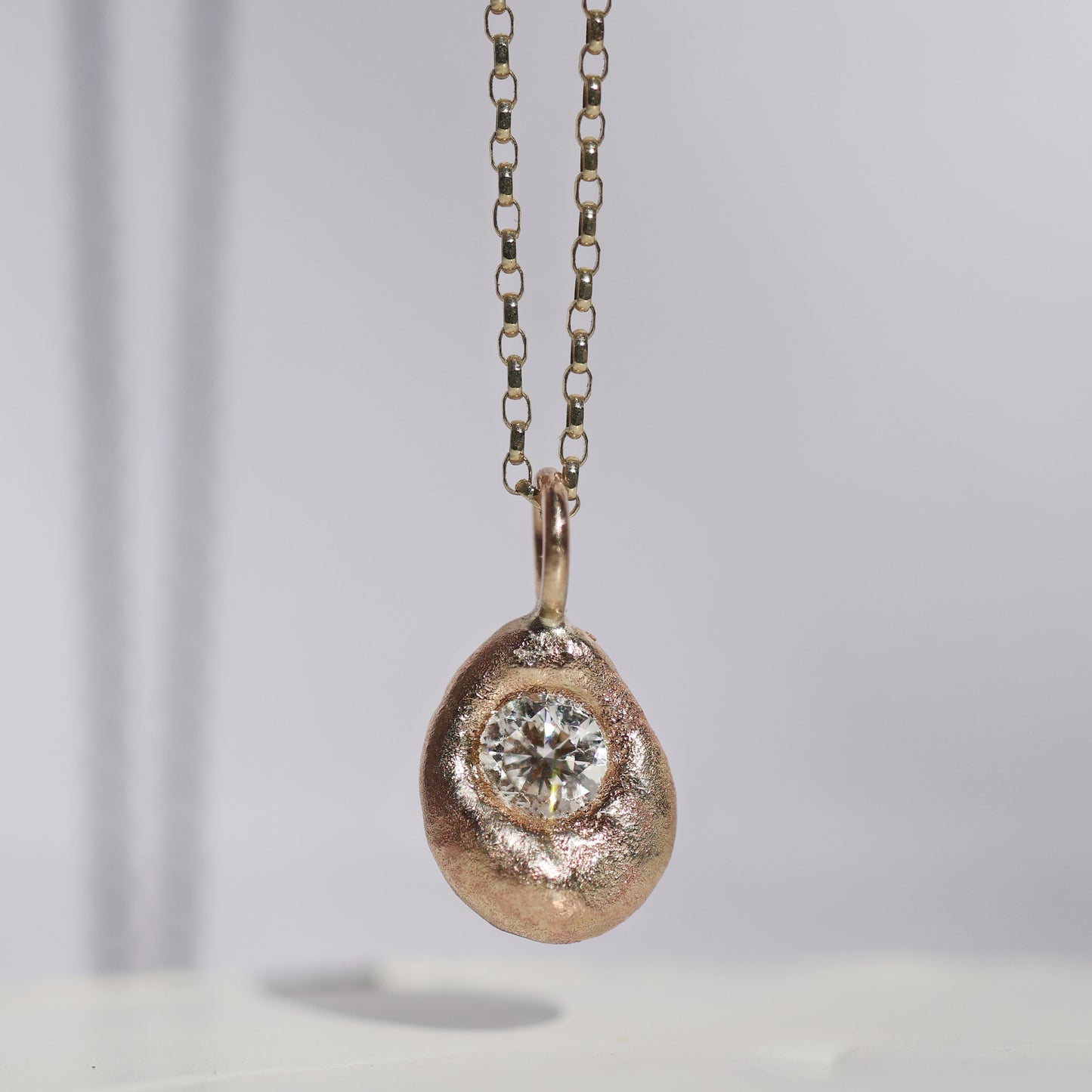 Molten Pendant  - 9ct Gold - 4.2mm Lab Diamond