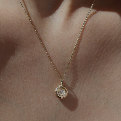 Molten Pendant  - 9ct Gold - Round Lab Grown Diamond