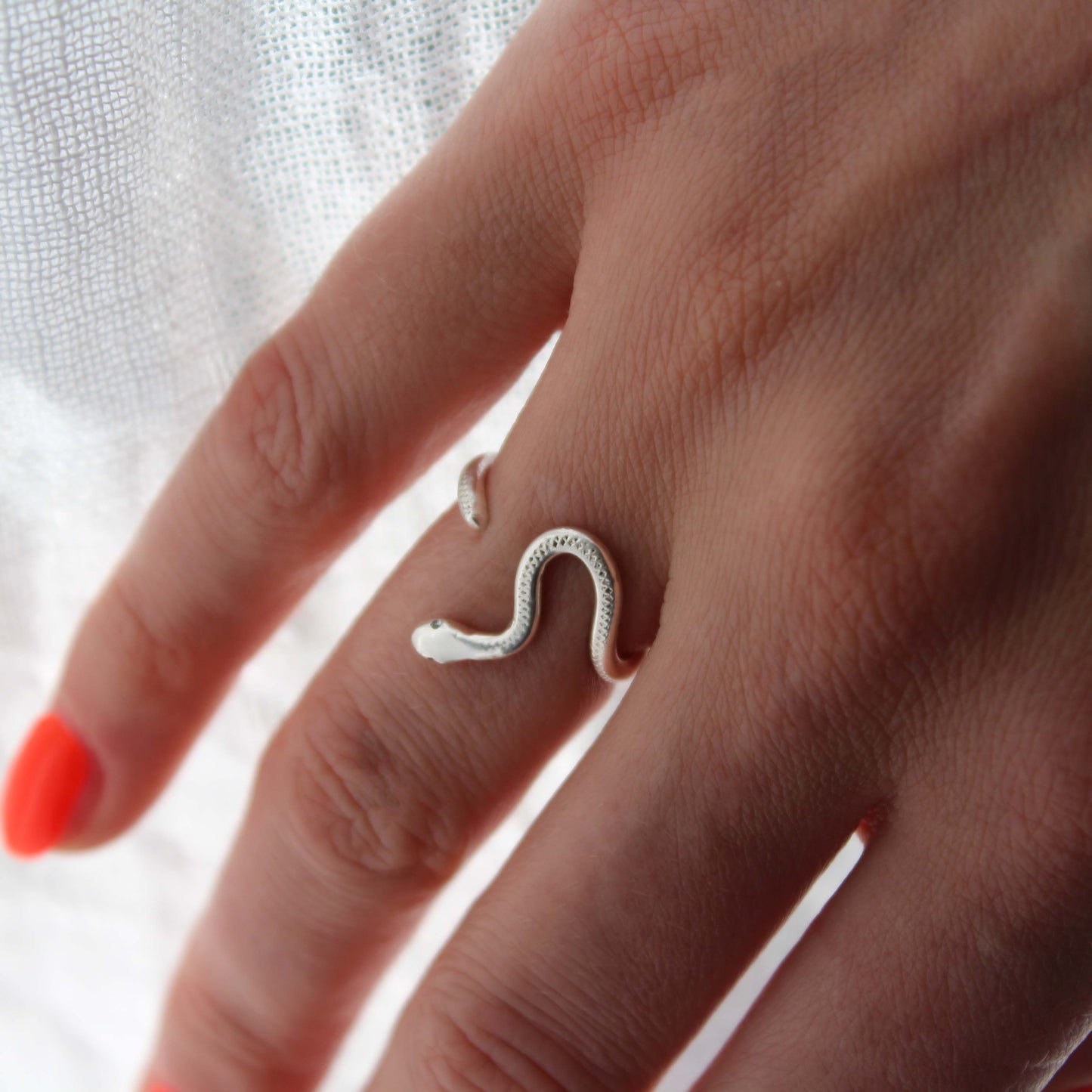 Fluid Snake Ring - Silver