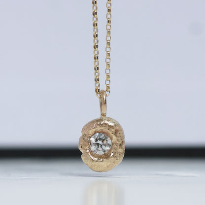 Molten Pendant  - 9ct Gold - 4mm Lab Diamond
