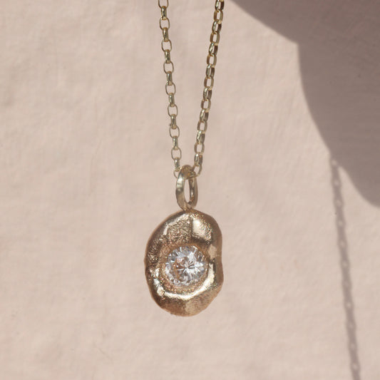 Molten Pendant  - 9ct Gold - 4.2mm Lab Diamond