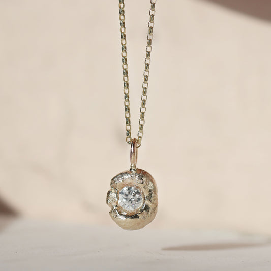 Molten Pendant  - 9ct Gold - 4mm Lab Diamond