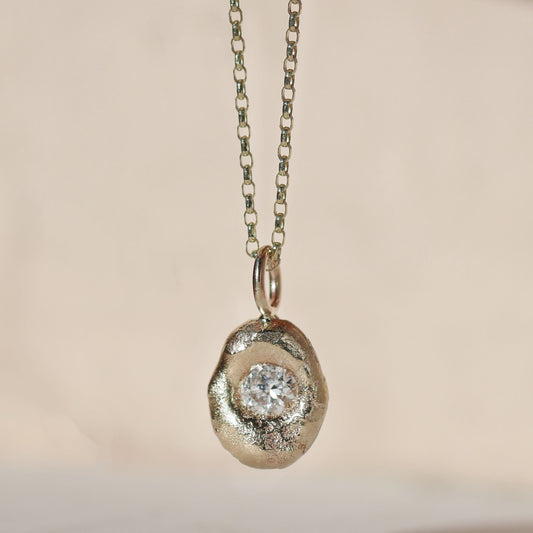 Molten Pendant  - 9ct Gold - 4mm Lab Diamond