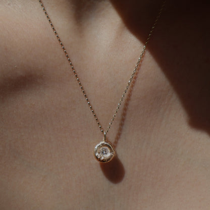 Molten Pendant  - 9ct Gold - Round Lab Grown Diamond