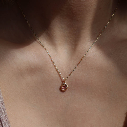 Molten Pendant  - 9ct Gold - Pink Sapphire