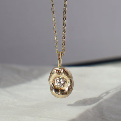 Molten Pendant  - 9ct Gold - Round Lab Grown Diamond