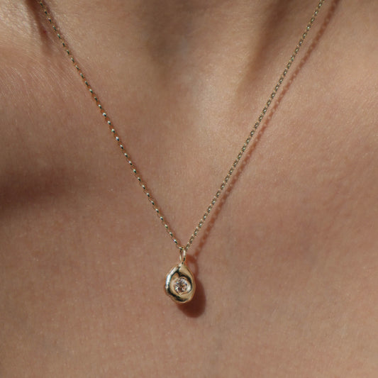 Molten Pendant  - 9ct Gold - Lab Grown Diamond