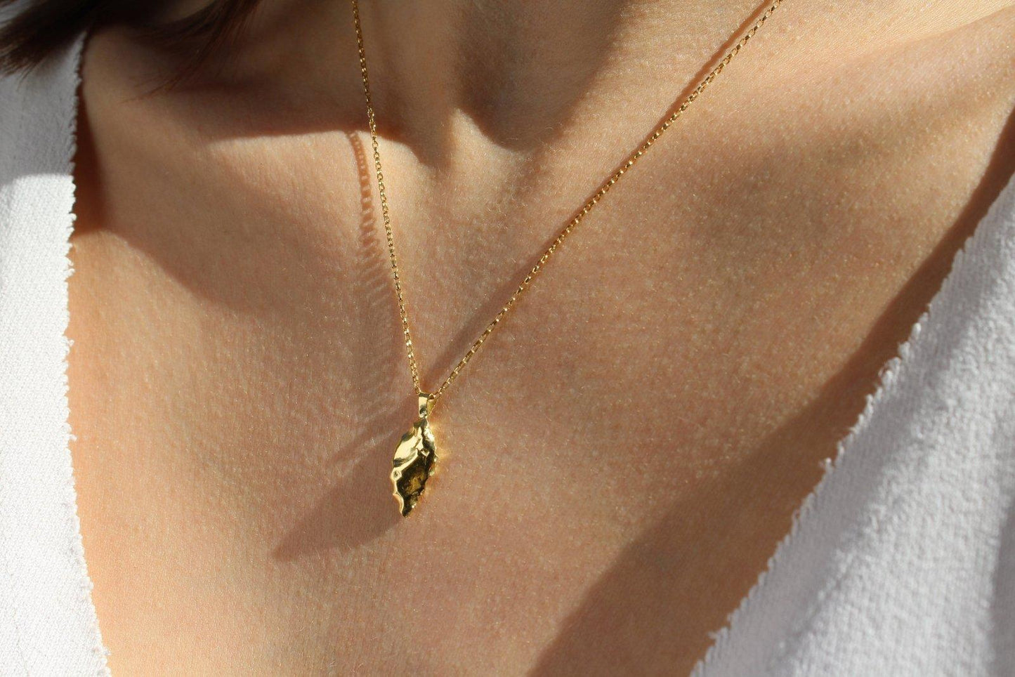 Neolithic Arrowhead Necklace - Solid Gold - Brotheridge